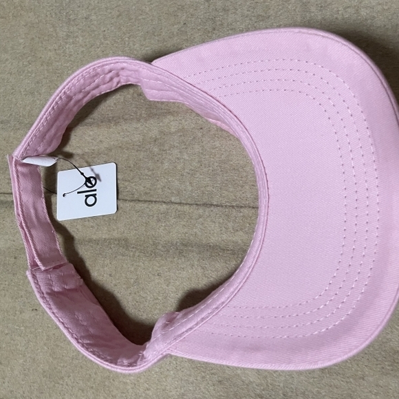 ALO Yoga Pink Visor Hat - Picture 5 of 5